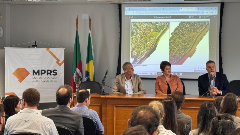 Foto audiência crédito Henrique Warken (1)