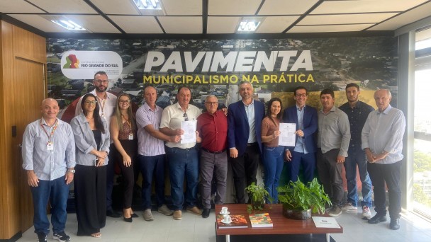 O secret&aacute;rio da Sedur, Fernando Classmann, recebeu as comitivas municipais na Sedur e destacou a relev&acirc;ncia das emendas parlamentares para a melhoria da infraestrutura dos munic&iacute;pios